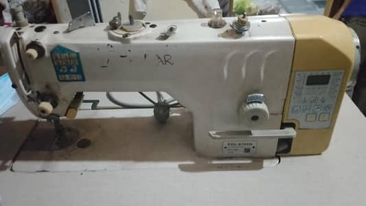 Juki DDL 8700N automatic side panel sewing machine 10/10 condition