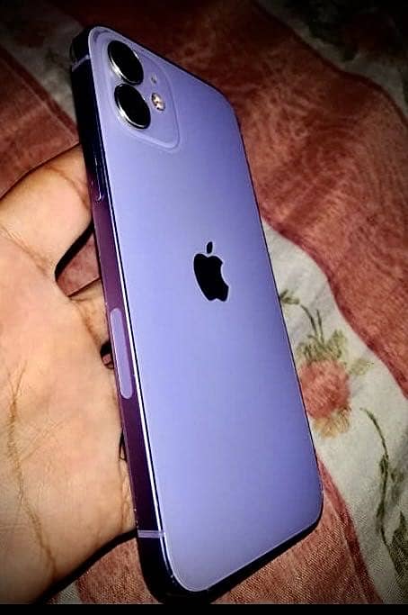 Apple iPhone 12 3