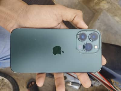 Apple iPhone 13 Pro