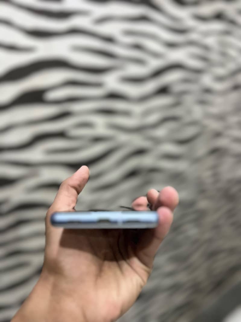 Google Pixel 7a 2
