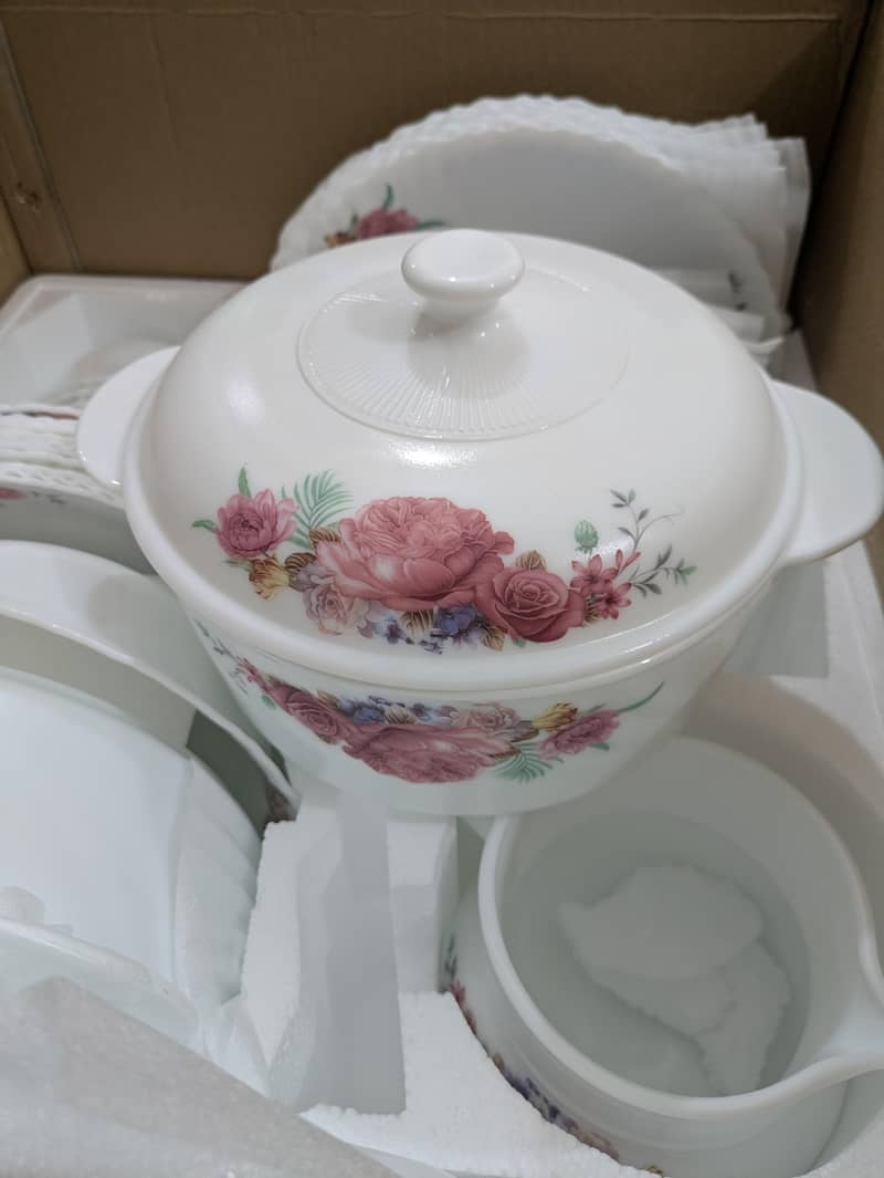 Dinner set 4