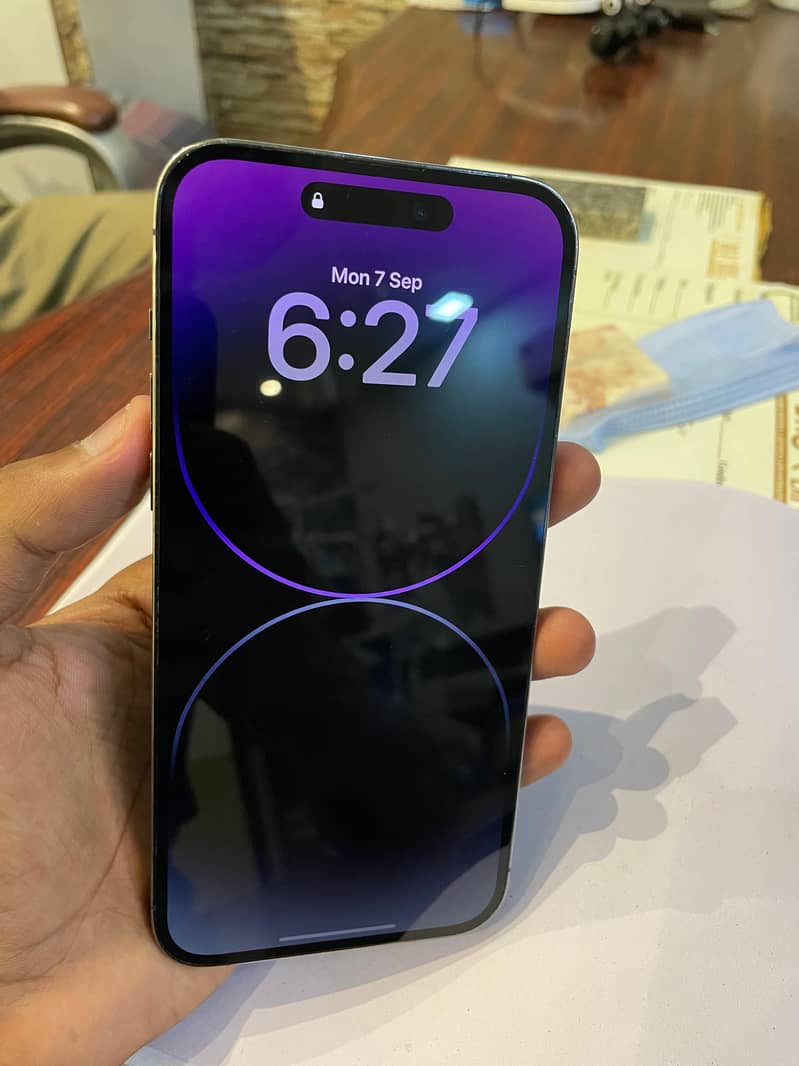 Apple iPhone 14 Pro Max 6