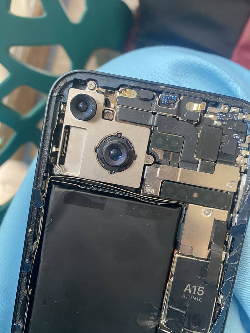 iPhone 14 2