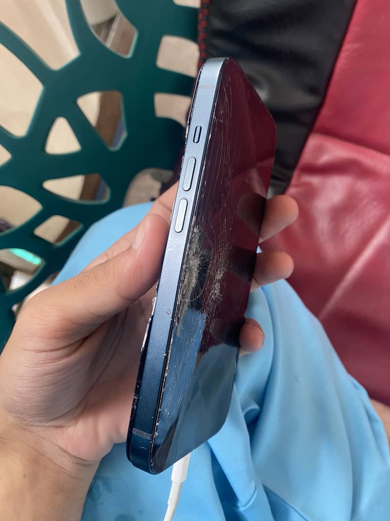 iPhone 14 5
