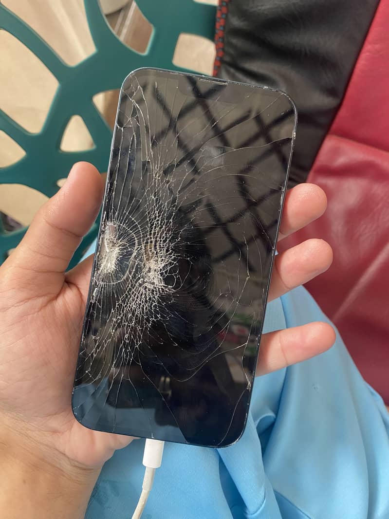 iPhone 14 7