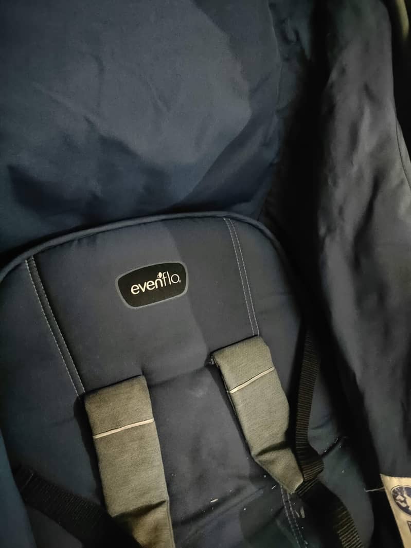 Evenflow Stroller plus carry cot 1