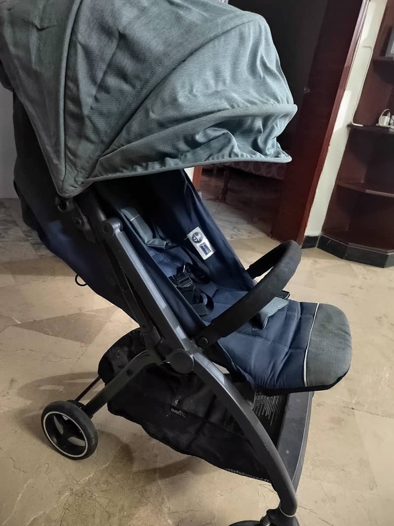 Evenflow Stroller plus carry cot 2