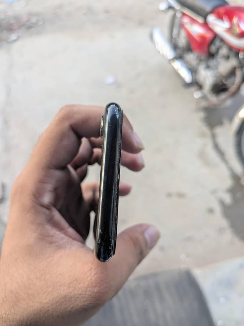 Apple iPhone 7 4