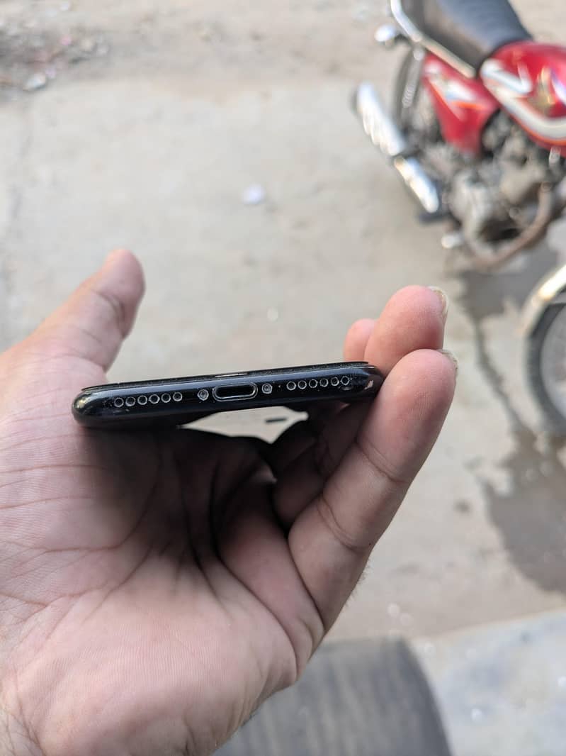 Apple iPhone 7 5