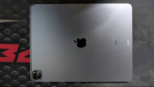 Apple iPad Pro M1 (128GB) all ok hai urgent seal