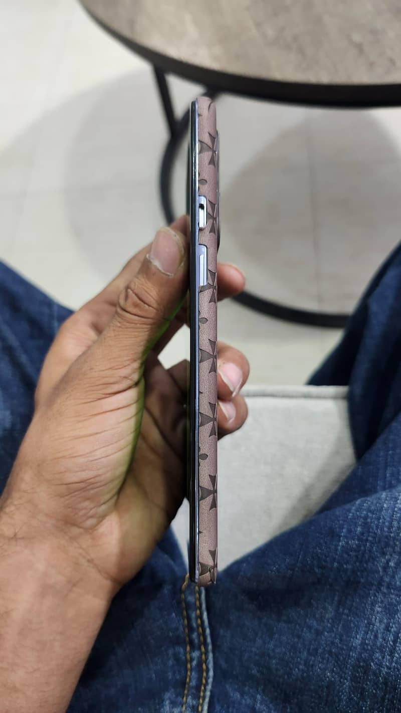 One Plus 9 6