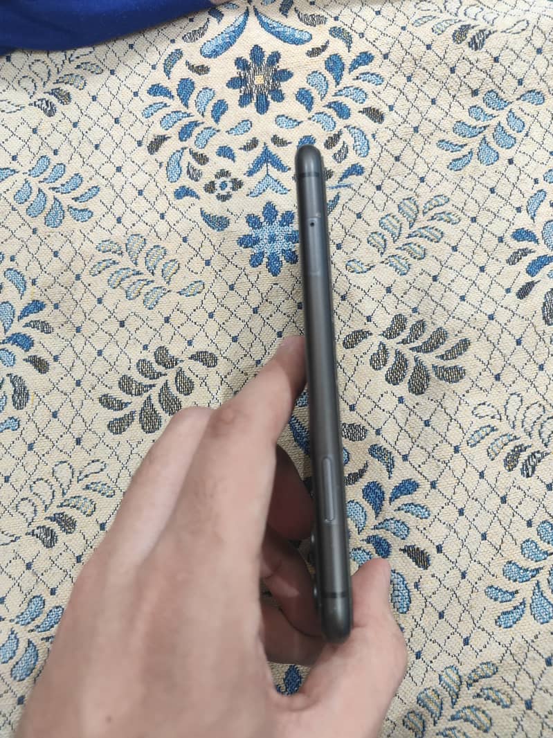 Apple iPhone 11 2