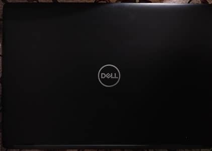 Dell latitude i7 8th gen 16•256