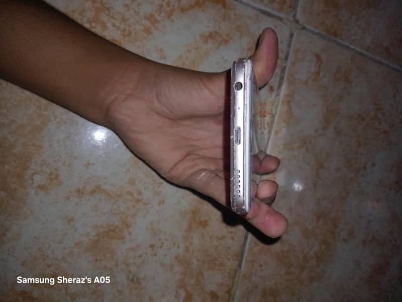 OPPO A57 4