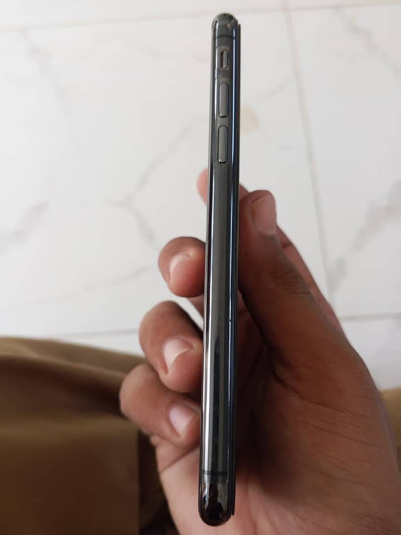 Apple iPhone X 1