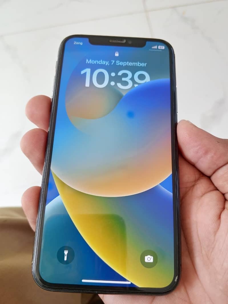 Apple iPhone X 2