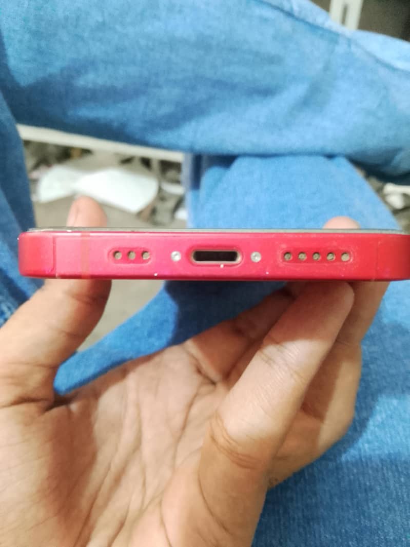Apple iPhone 14 4