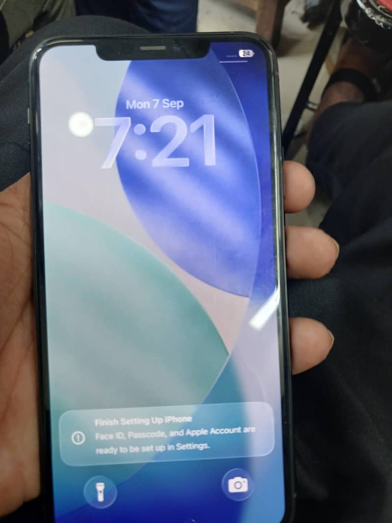 Apple iPhone 11 Pro Max 0