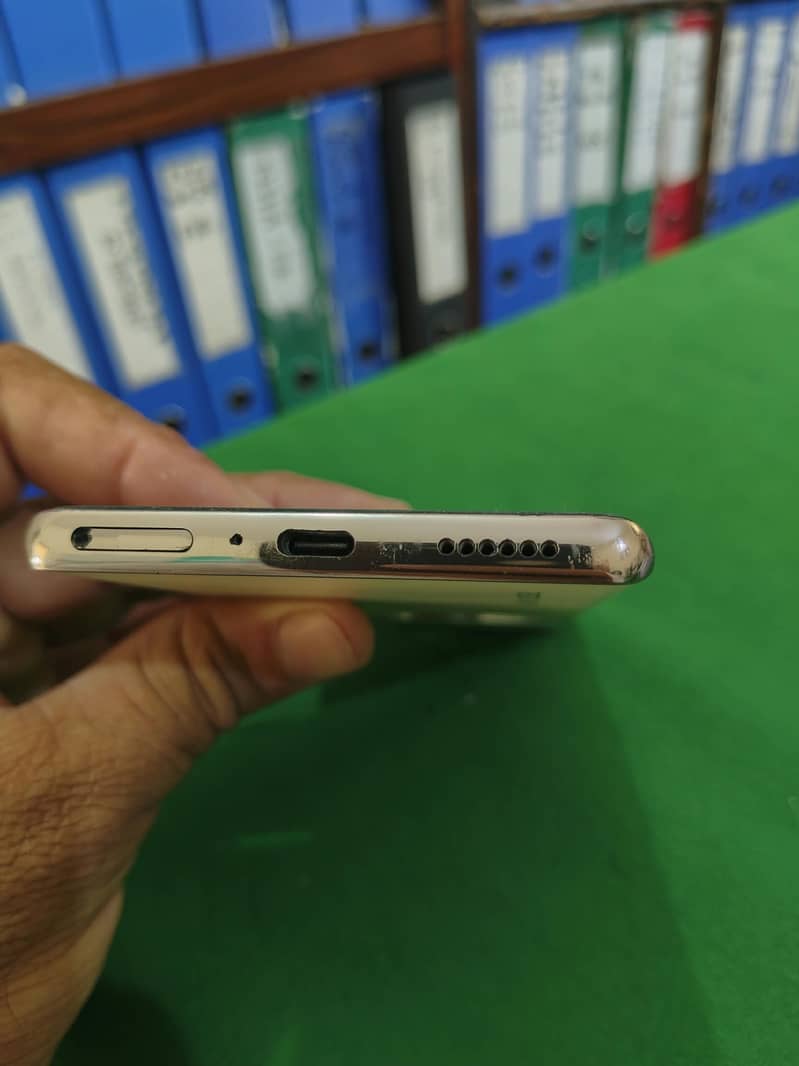 Tecno CAMON 30S 3