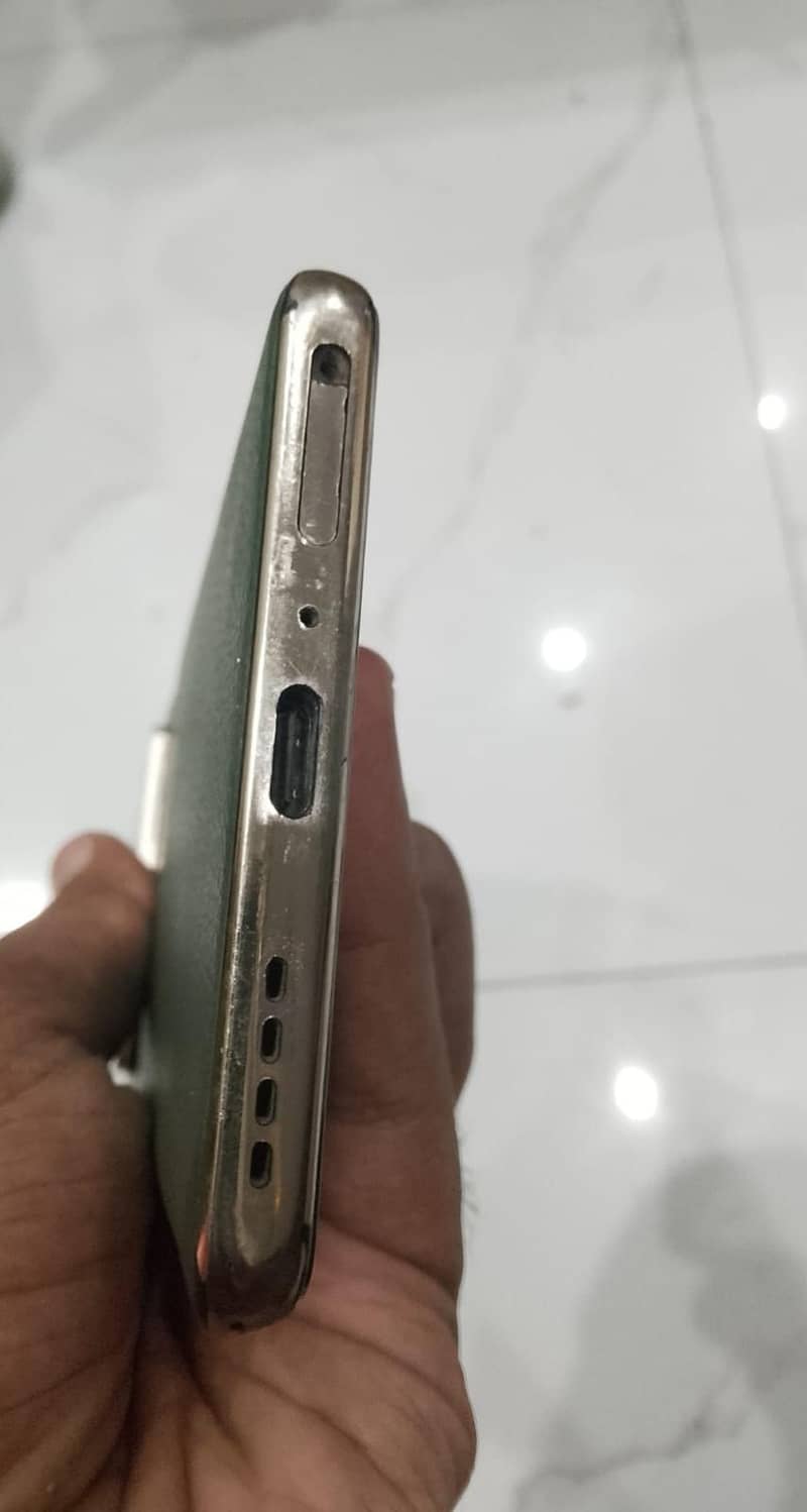 Infinix Note 40 Pro 3