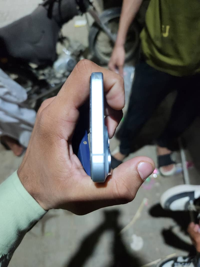 Iphone 15 2