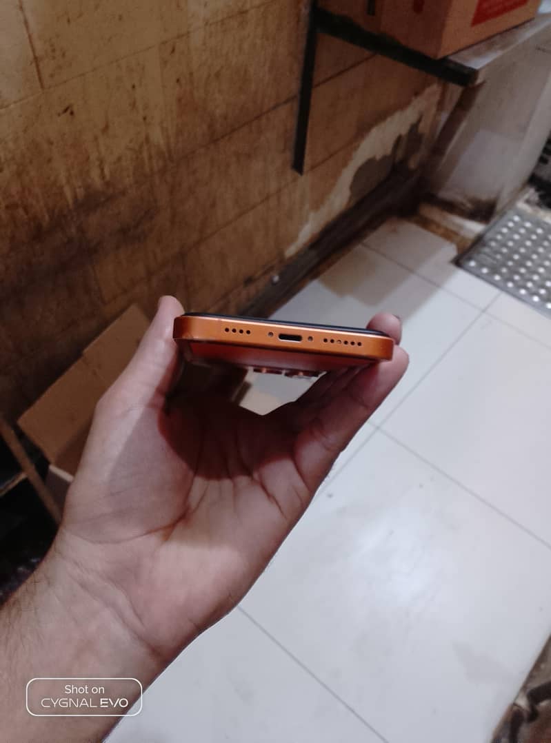 Apple iPhone XR 4