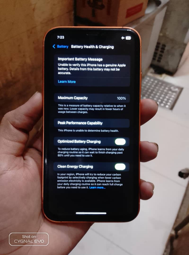 Apple iPhone XR 7