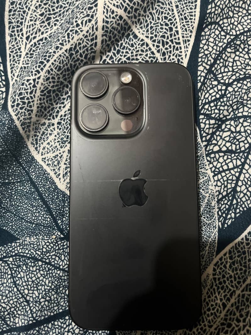 Apple iPhone 15 Pro 1