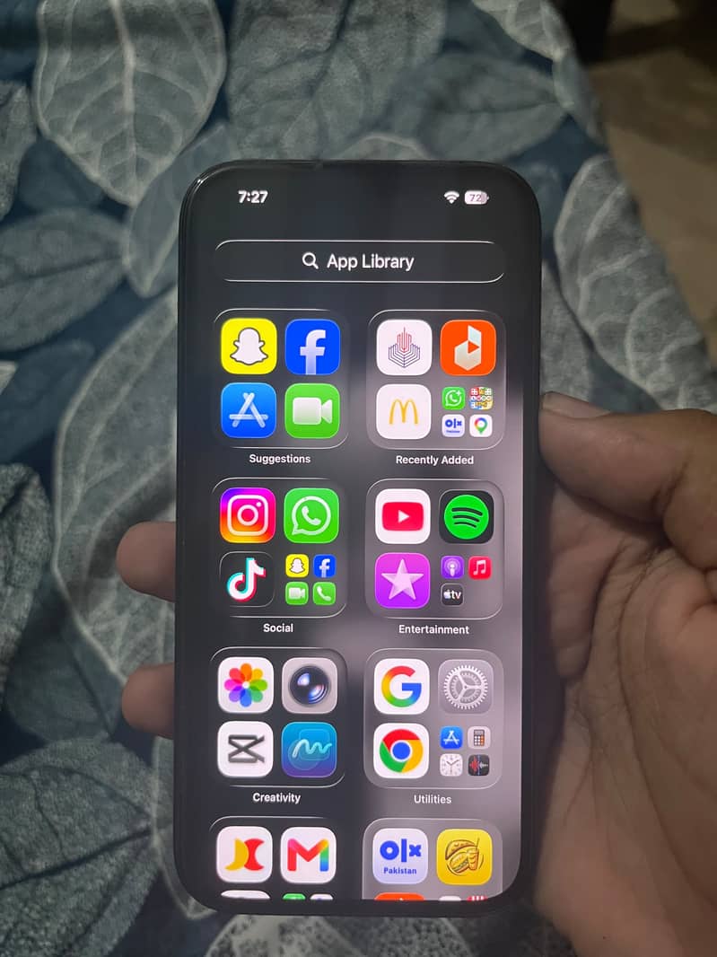 Apple iPhone 15 Pro 4