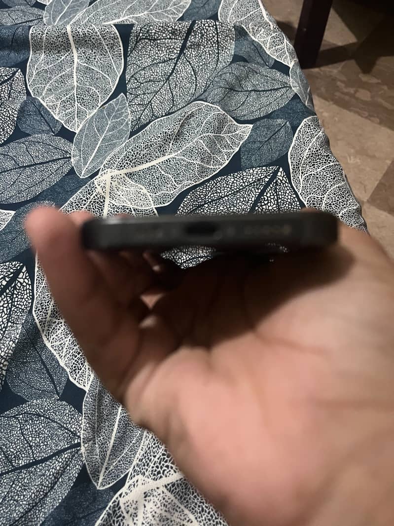 Apple iPhone 15 Pro 5