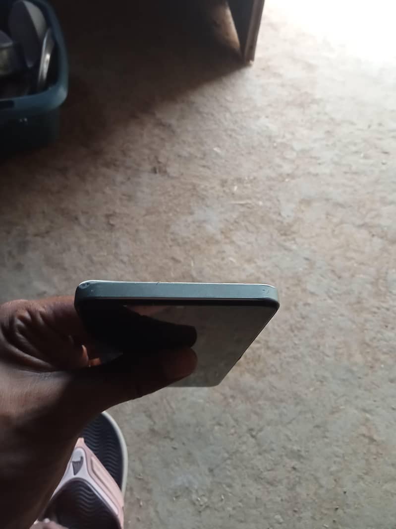 Realme Note 60x 3