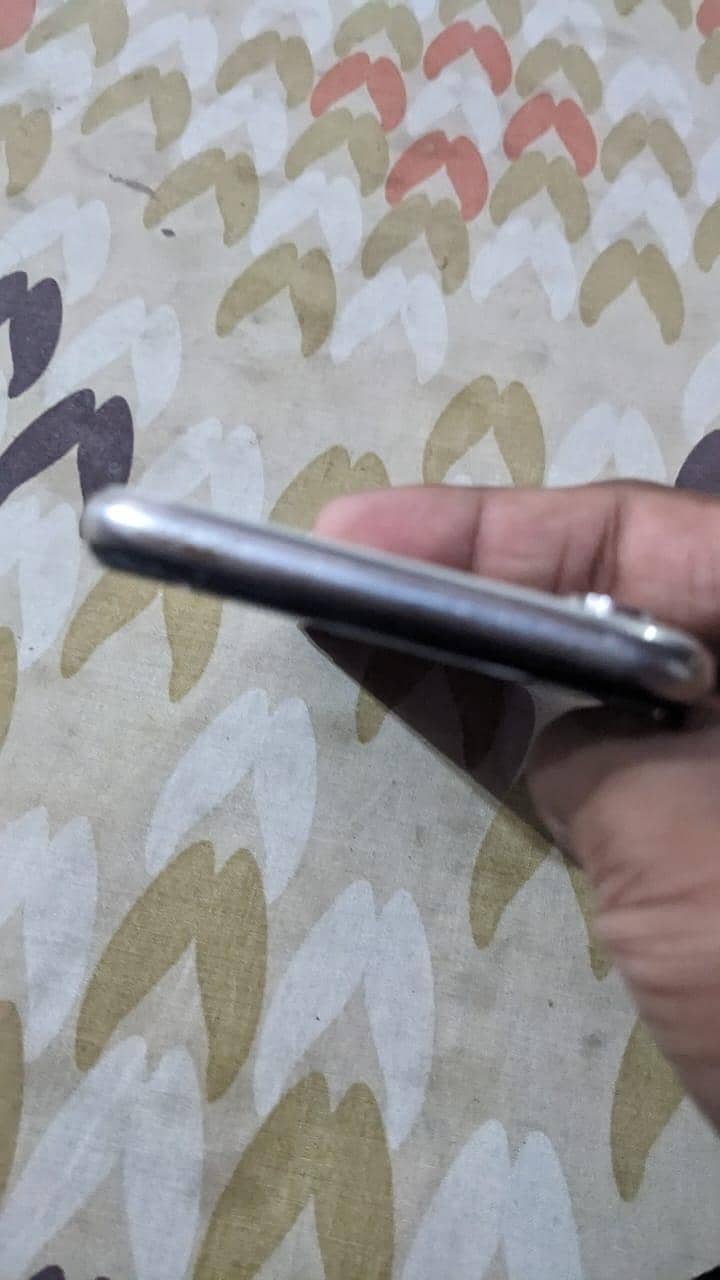 Apple iPhone X 1