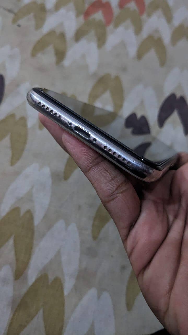 Apple iPhone X 2