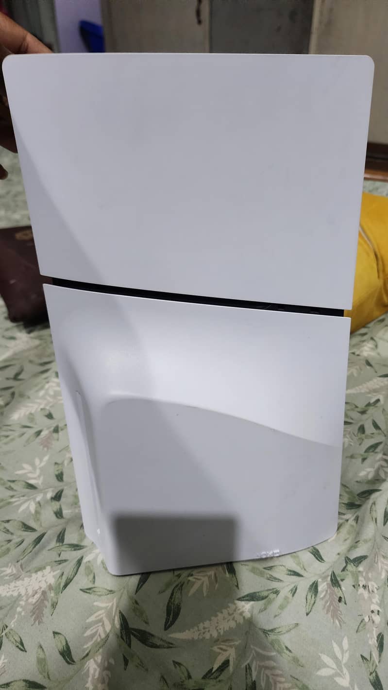 PS5 Slim 1