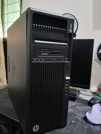 HP Z440 Workstation + 24" Borderless HP Monitor | RTX 2060 Super 8GB