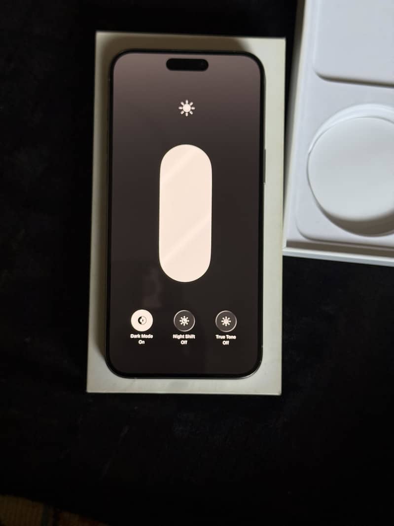 Apple iPhone 15 Pro Max 5