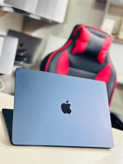 MacBook Air 15"(M2, 2023) 16/256 Midnight Mint Condition Upto 18hrs BT