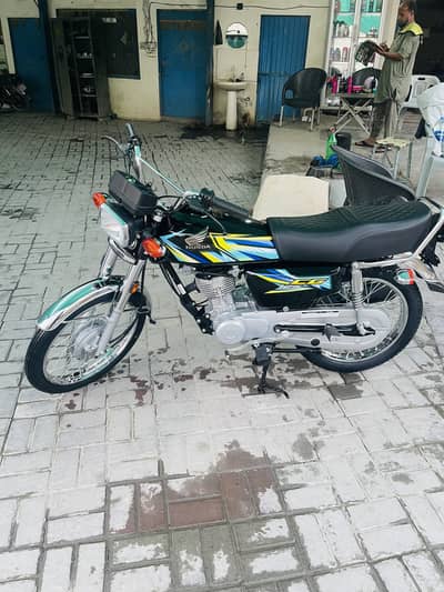 26 model available new condition only 4000 kilo meter use