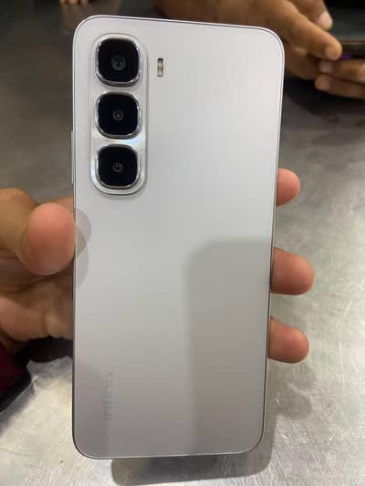 Infinix Hot 60i