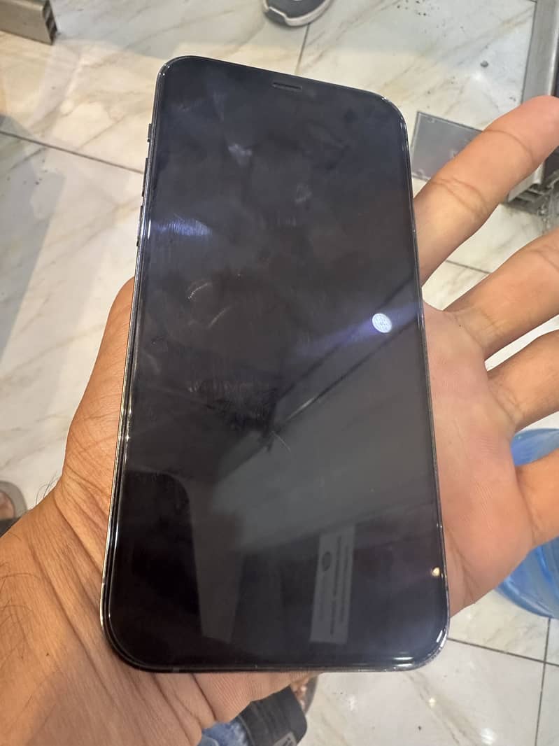 Apple iPhone 12 Pro 2