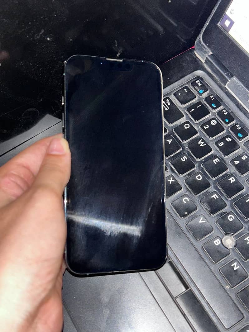 iPhone 13 pro 4