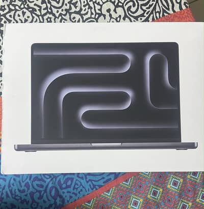 MacBook Pro M5 Pro (Brand New + Box Open + Non Active)