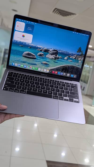 MacBook Air M1 Air ScratchLess Warranty Expired