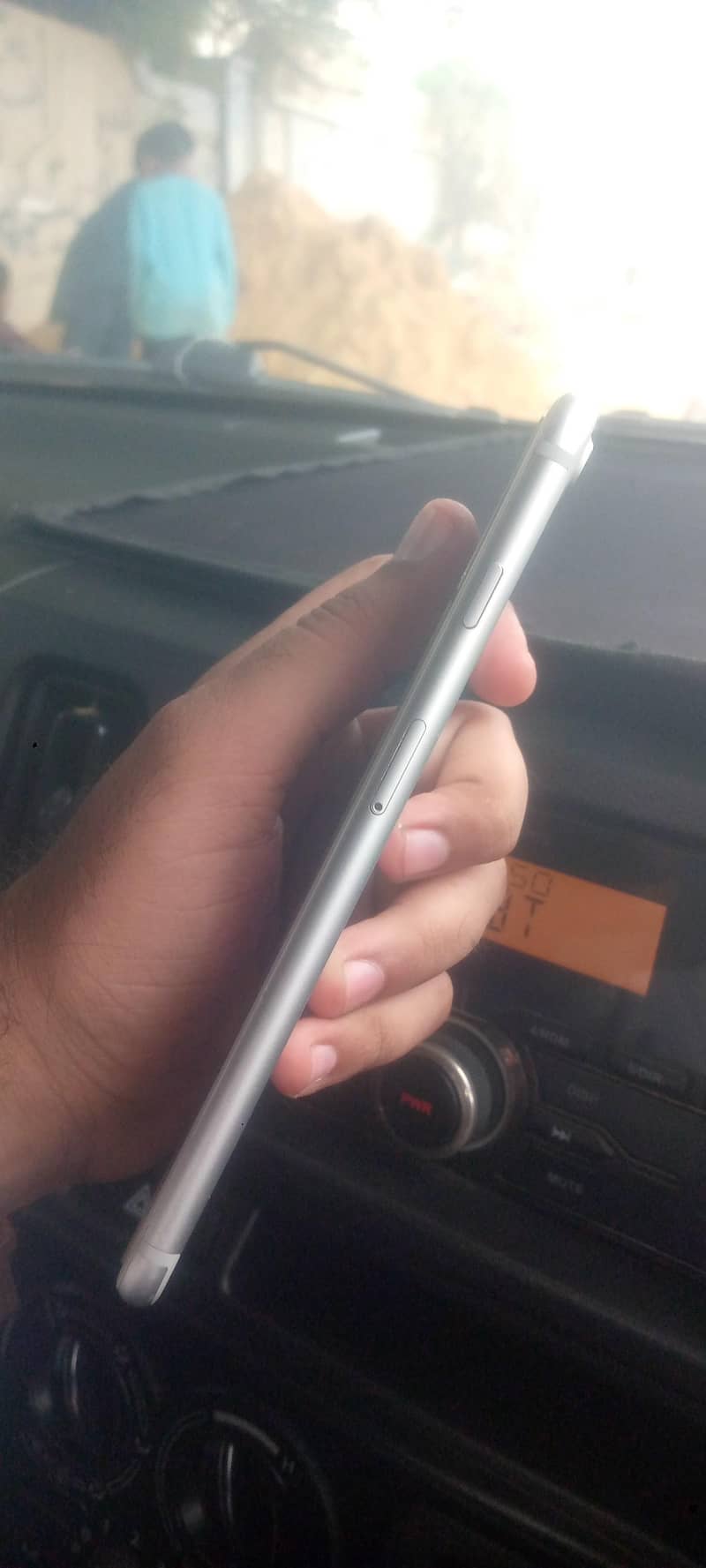 Apple iPhone 7 Plus 1