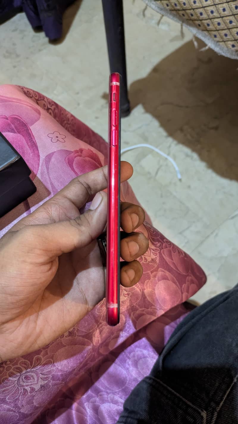 Apple iPhone 8 Plus 1