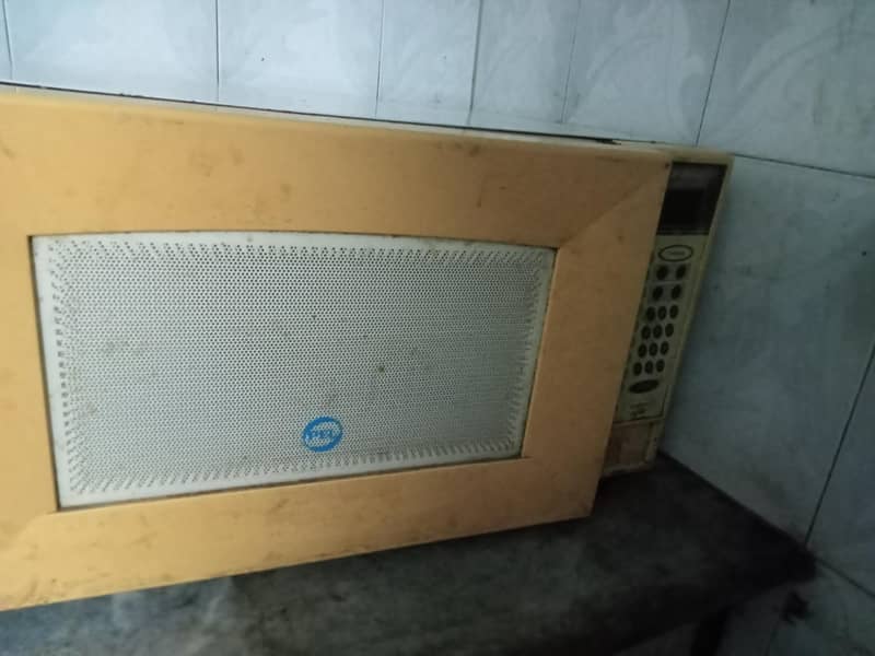 microwave oven 2