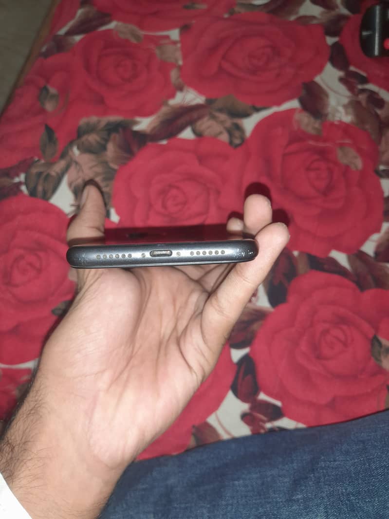 Apple iPhone 11 2