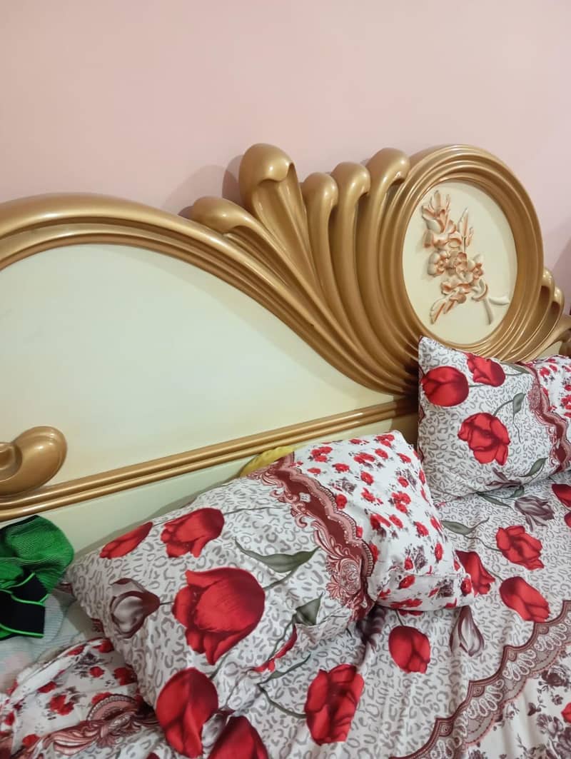 Deco Bed + Dressing 1