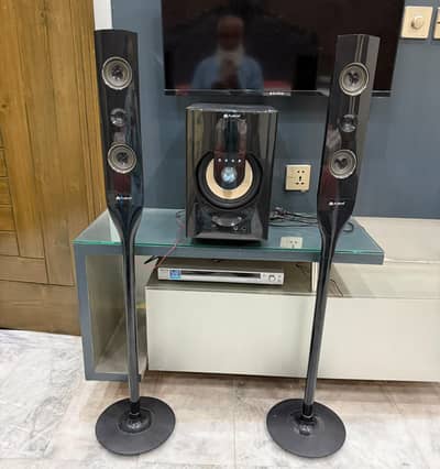Reborn RB-95 (2.1 channel multimedia speaker)