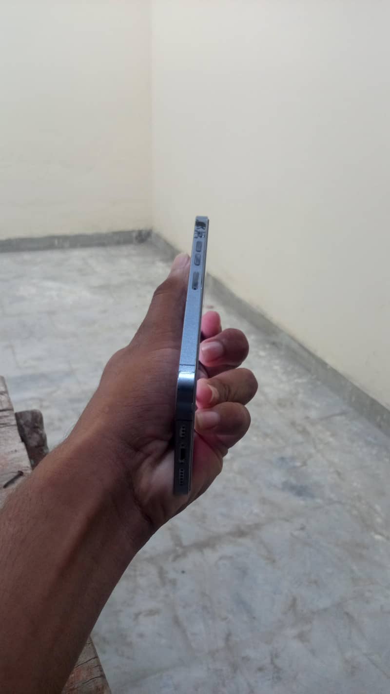 Apple iPhone 13 Pro Max 3